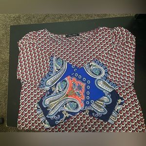 Patterned dress in size S.